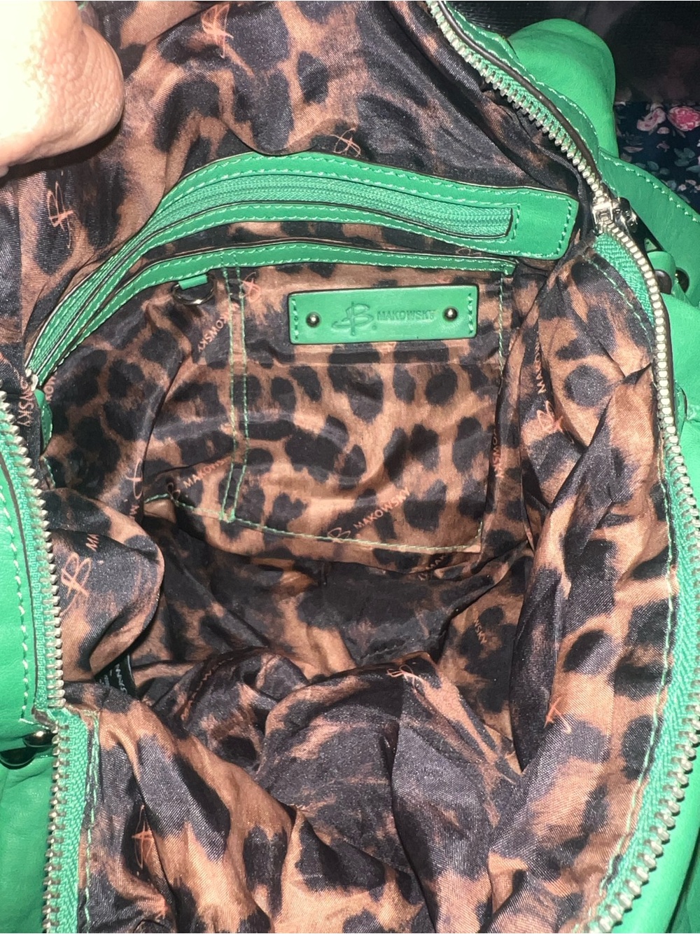 B makowsky shoulder bag in green - Picture 6 of 12